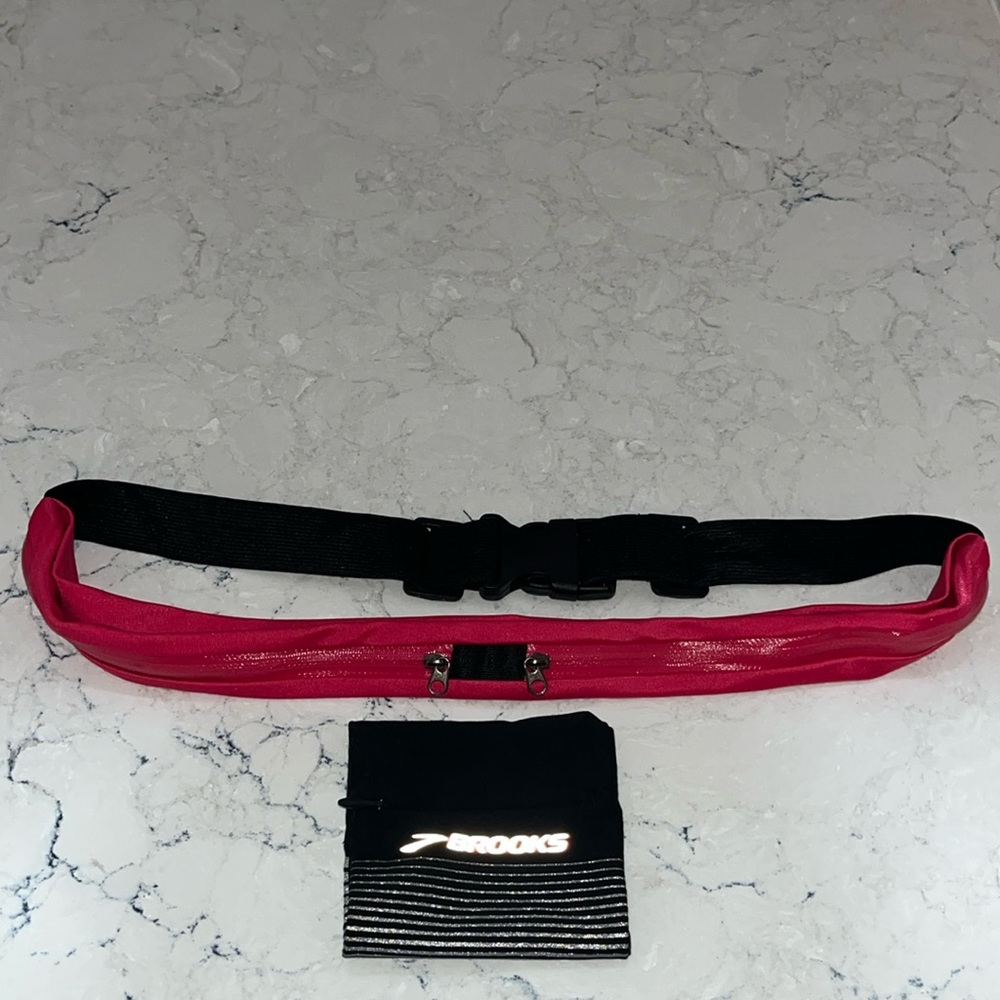 Skinny hot pink runners belt bag and New Balance running key arm band